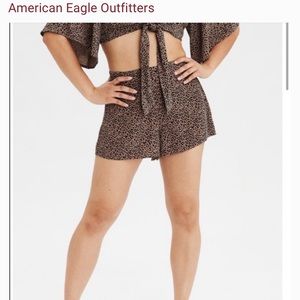 american eagle high waisted leopard print shorts